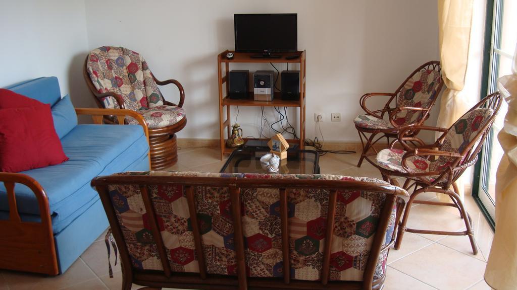 St James Apartment Luz Habitación foto